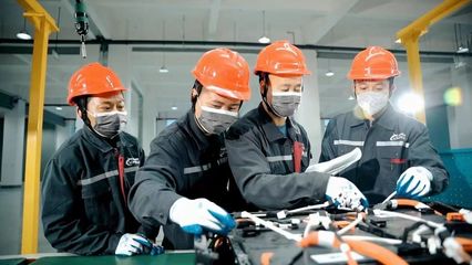 定南以科技創(chuàng)新引領(lǐng)產(chǎn)業(yè)創(chuàng)新 新興能源技術(shù)研發(fā)